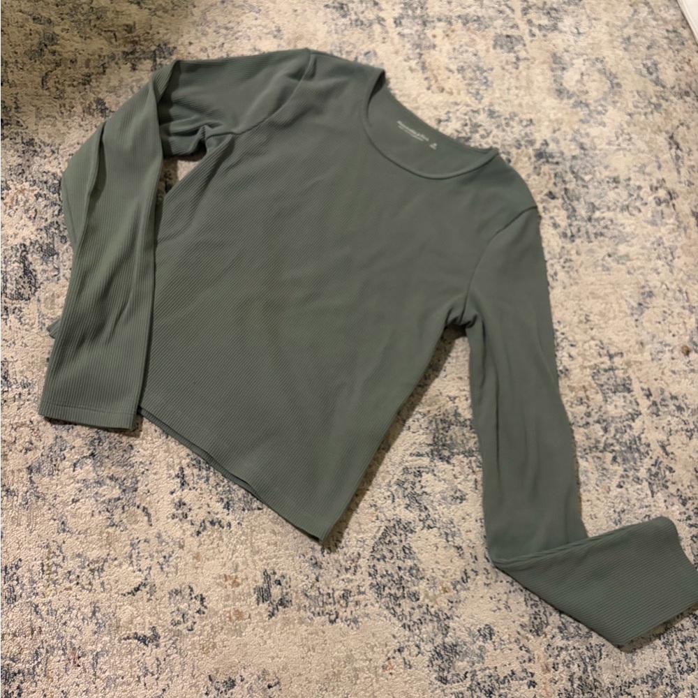 Abercrombie & Fitch Green Long Sleeve Top